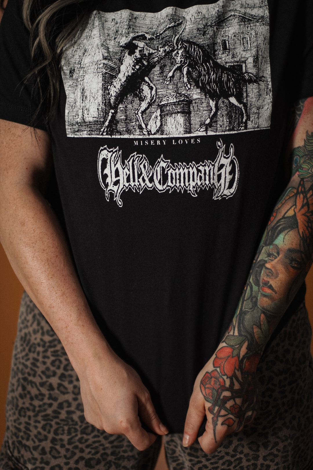 OUT OF TIME CROP TEE