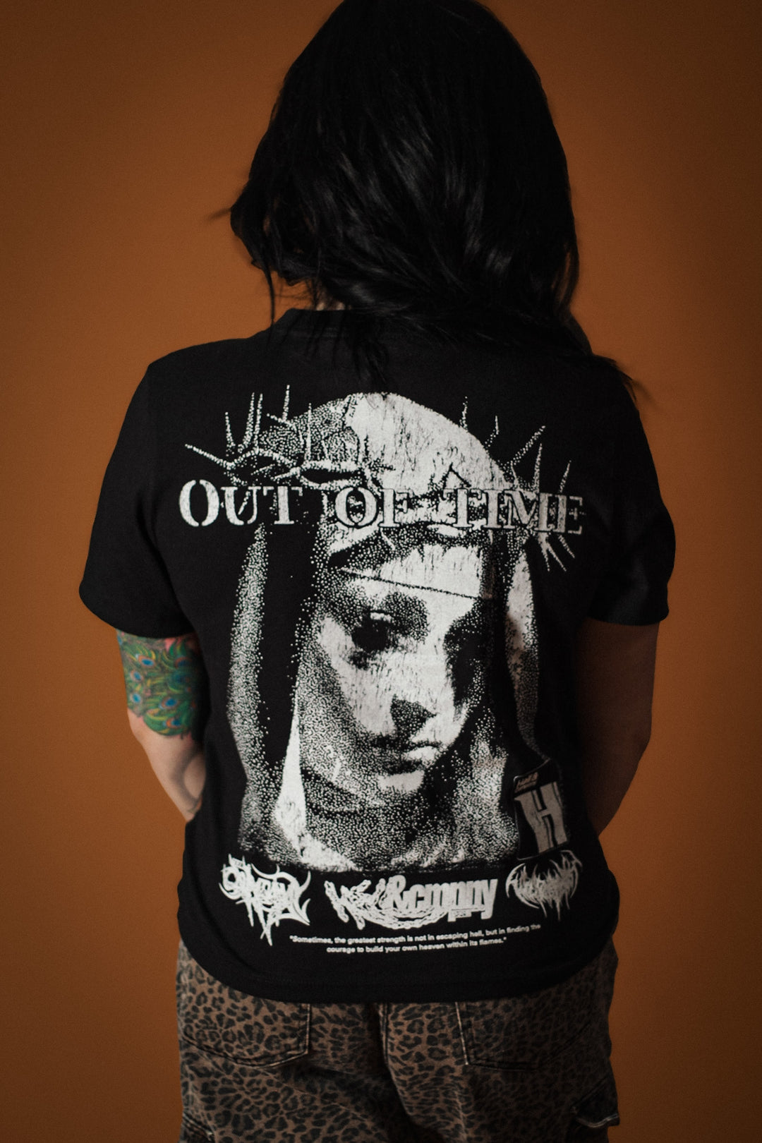 OUT OF TIME CROP TEE